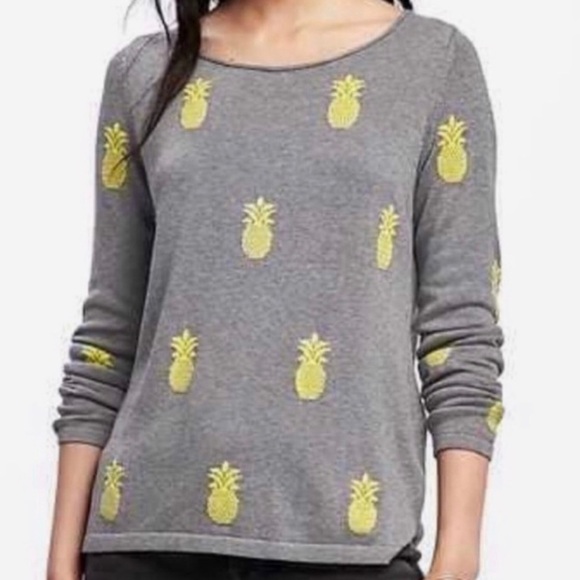 Old Navy Pineapple Pattern Sweater - Picture 1 of 4